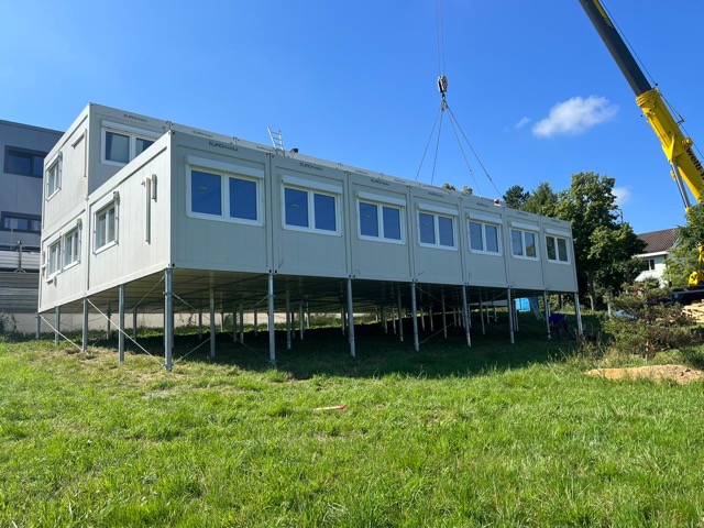 Containeranlage in Hanglage mit Höhenausgleich auf SPF_3.jpg