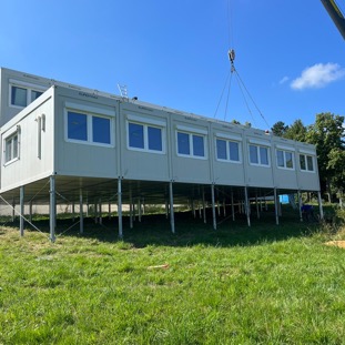 Containeranlage in Hanglage mit Höhenausgleich auf SPF_3.jpg